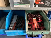 Grote partij handgereedschappen en bouwtoebehoren - afbeelding 4 van  25