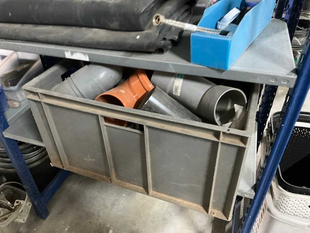 Grote partij handgereedschappen en bouwtoebehoren - afbeelding 7 van  25