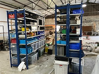 Grote partij handgereedschappen en bouwtoebehoren - afbeelding 1 van  25