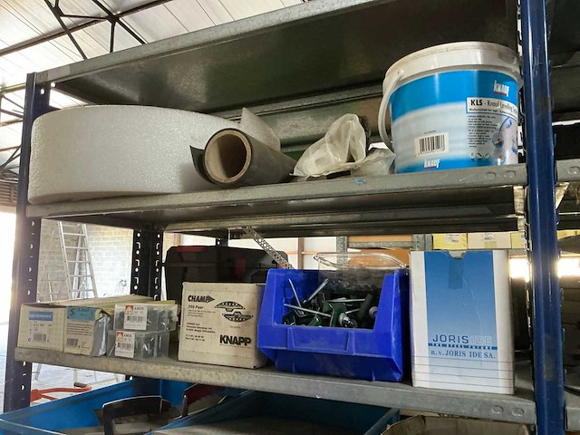 Grote partij handgereedschappen en bouwtoebehoren - afbeelding 11 van  25