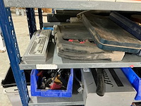 Grote partij handgereedschappen en bouwtoebehoren - afbeelding 21 van  25