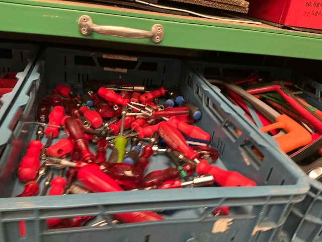 Grote partij handgereedschappen - afbeelding 7 van  11