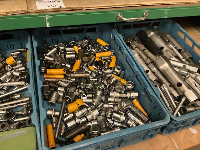 Grote partij handgereedschappen - afbeelding 8 van  9