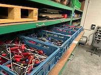 Grote partij handgereedschappen - afbeelding 1 van  11