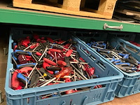Grote partij handgereedschappen - afbeelding 4 van  11