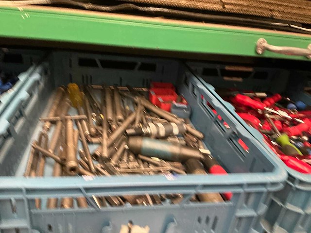Grote partij handgereedschappen - afbeelding 6 van  11