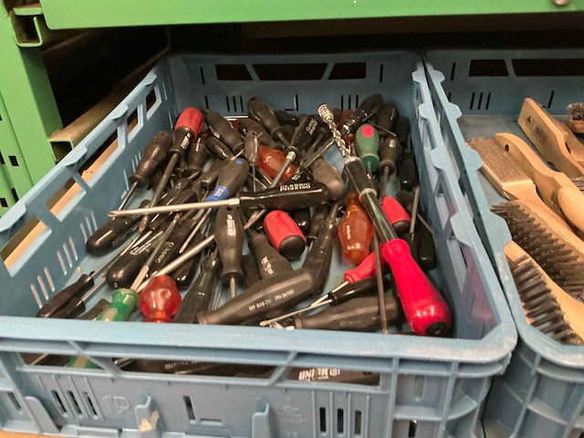 Grote partij handgereedschappen - afbeelding 9 van  11