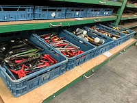 Grote partij handgereedschappen - afbeelding 1 van  9