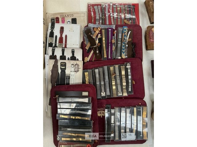 Grote partij horloge bandjes - afbeelding 1 van  7