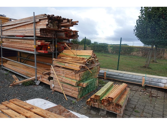 Grote partij hout - afbeelding 1 van  8