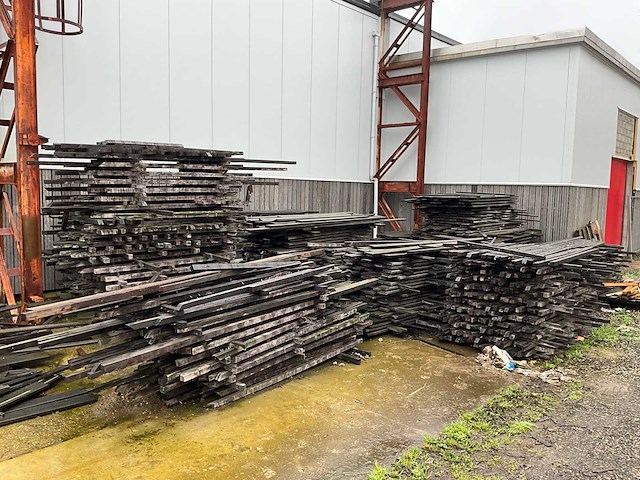 Grote partij hout - afbeelding 3 van  8