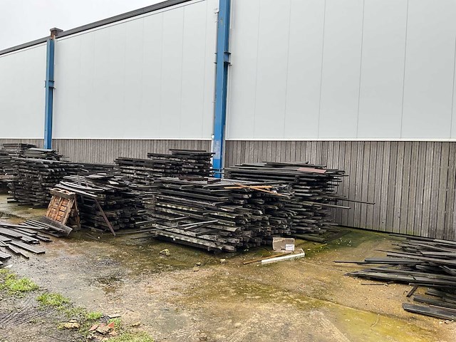 Grote partij hout - afbeelding 5 van  8