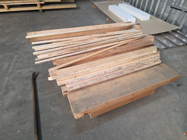 Grote partij hout - afbeelding 19 van  41