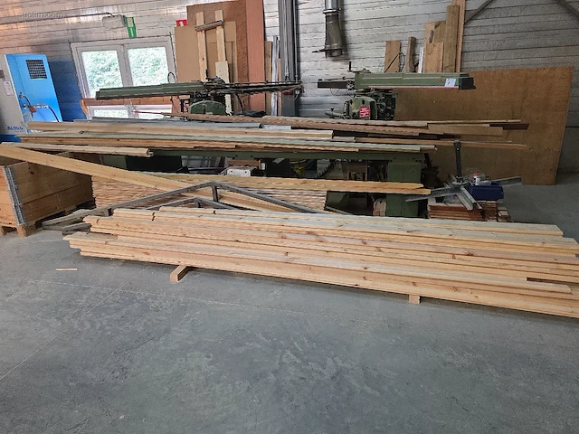 Grote partij hout - afbeelding 28 van  41