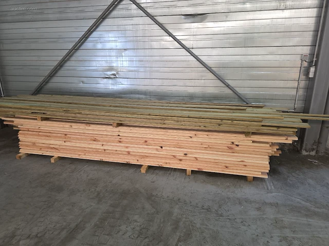 Grote partij hout - afbeelding 35 van  41