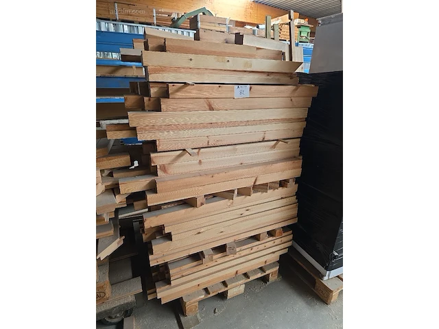 Grote partij hout - afbeelding 11 van  38