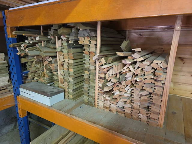 Grote partij hout - afbeelding 20 van  38