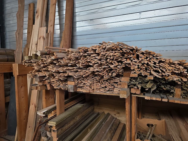 Grote partij hout - afbeelding 34 van  38