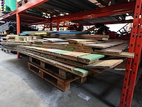 Grote partij houten omheining - afbeelding 5 van  12