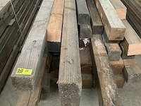 Grote partij houten planken en balken - afbeelding 1 van  1