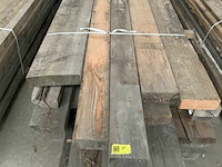 Grote partij houten planken en balken - afbeelding 2 van  2