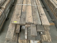 Grote partij houten planken en balken - afbeelding 2 van  2