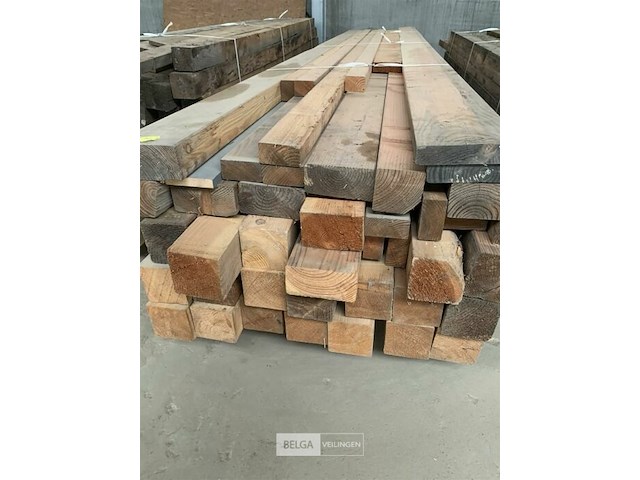 Grote partij houten planken en balken - afbeelding 1 van  2