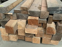 Grote partij houten planken en balken - afbeelding 1 van  2