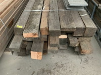 Grote partij houten planken en balken - afbeelding 2 van  2