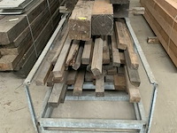 Grote partij houten planken en balken - afbeelding 1 van  2