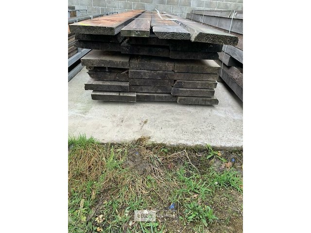 Grote partij houten planken en balken - afbeelding 1 van  2