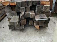 Grote partij houten planken en balken - afbeelding 1 van  2