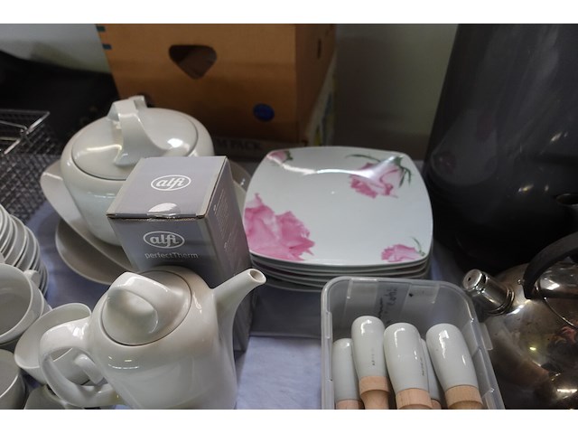 Grote partij huishoudgerief - afbeelding 4 van  13