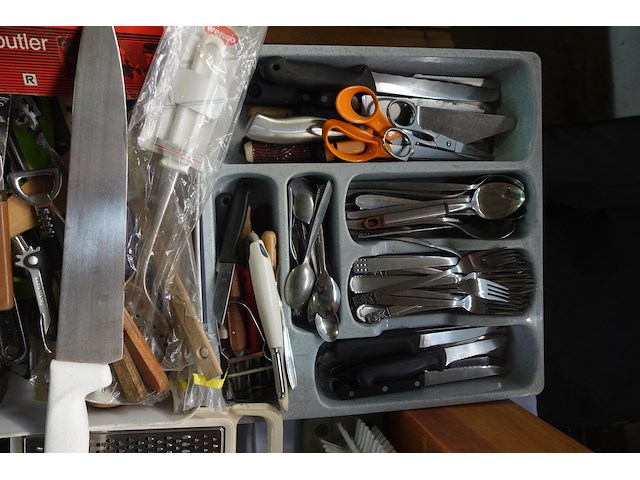 Grote partij huishoudgerief - afbeelding 7 van  13