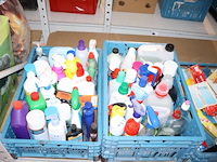 Grote partij huishoudproducten - afbeelding 2 van  8