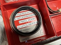 Grote partij hydraulische afdichtings- en revisiesets - afbeelding 18 van  154