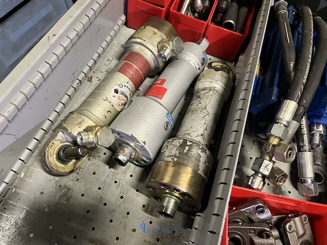 Grote partij hydraulische afdichtings- en revisiesets - afbeelding 36 van  154