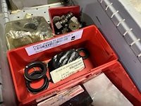 Grote partij hydraulische afdichtings- en revisiesets - afbeelding 41 van  154