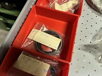 Grote partij hydraulische afdichtings- en revisiesets - afbeelding 103 van  154