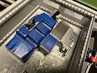Grote partij hydraulische ventielen en manifoldblokken - afbeelding 3 van  153