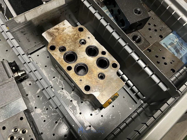 Grote partij hydraulische ventielen en manifoldblokken - afbeelding 8 van  153