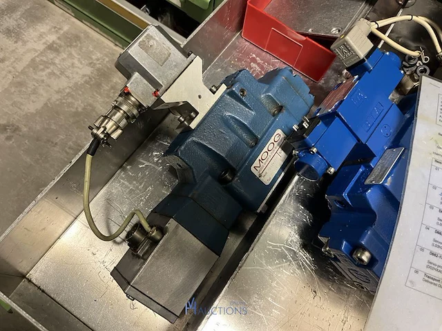 Grote partij hydraulische ventielen en manifoldblokken - afbeelding 9 van  153