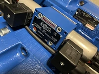 Grote partij hydraulische ventielen en manifoldblokken - afbeelding 14 van  153