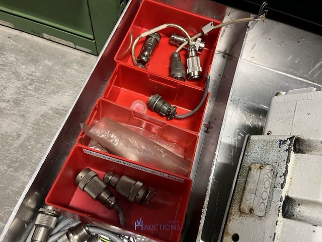 Grote partij hydraulische ventielen en manifoldblokken - afbeelding 22 van  153