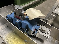 Grote partij hydraulische ventielen en manifoldblokken - afbeelding 27 van  153