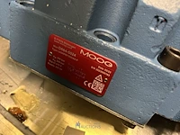 Grote partij hydraulische ventielen en manifoldblokken - afbeelding 30 van  153