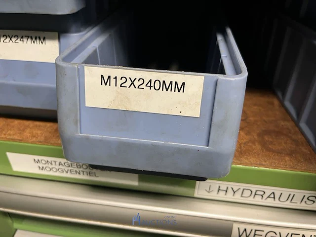 Grote partij hydraulische ventielen en manifoldblokken - afbeelding 40 van  153