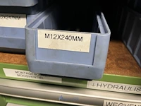 Grote partij hydraulische ventielen en manifoldblokken - afbeelding 40 van  153