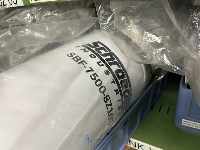 Grote partij hydraulische ventielen en manifoldblokken - afbeelding 59 van  153