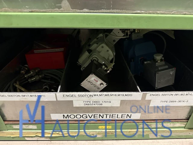 Grote partij hydraulische ventielen en manifoldblokken - afbeelding 66 van  153